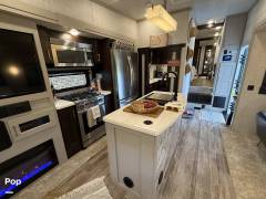 2021 Palomino Columbus 382FB, $ 65,500