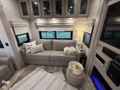 2021 Palomino Columbus 382FB, $ 65,500