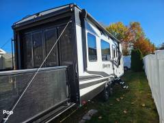 2023 Grand Design Momentum 23G, $ 36,000