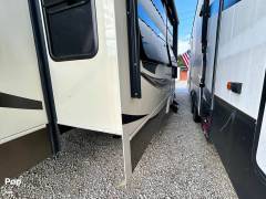2019 Forest River Cardinal 3250RLX, $ 42,900