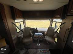 2015 Coachmen Mirada 35BH, $ 50,000