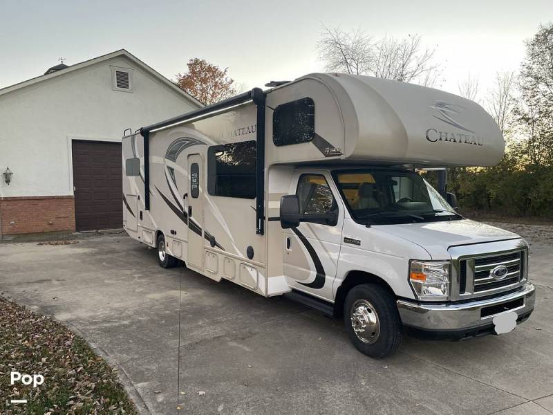 2018 Thor Motor Coach Chateau 31W, $ 61,250