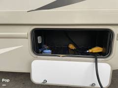 2018 Thor Motor Coach Chateau 31W, $ 61,250