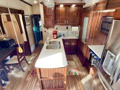 2018 Forest River Cardinal 3825FL, $ 39,500