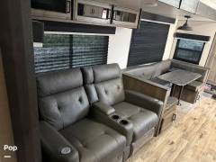 2022 Venture RV SportTrek 332VBH, $ 35,900