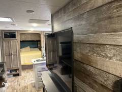 2022 Venture RV SportTrek 332VBH, $ 35,900