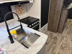 2022 Venture RV SportTrek 332VBH, $ 35,900