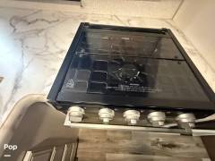 2022 Venture RV SportTrek 332VBH, $ 35,900