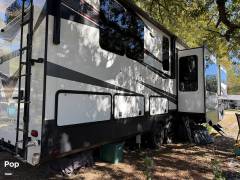 2020 Grand Design Momentum 376TH, $ 72,000