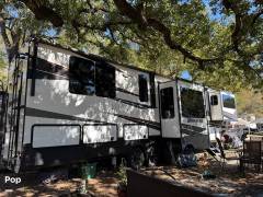 2020 Grand Design Momentum 376TH, $ 72,000