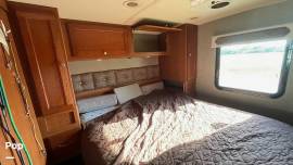 2019 Winnebago Sunstar 29VE, $ 72,000