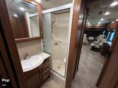 2017 Fleetwood Bounder 34T, $ 65,000