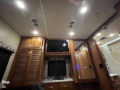 2017 Fleetwood Bounder 34T, $ 65,000
