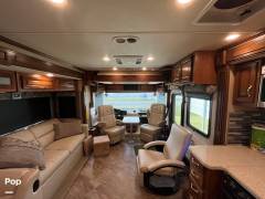 2017 Fleetwood Bounder 34T, $ 65,000