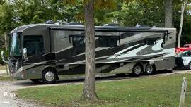 2013 Winnebago Tour 42QD, $ 169,000