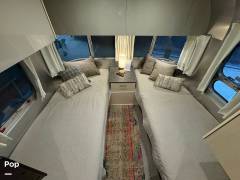 2022 Airstream Flying Cloud 25FB Twin, $ 82,900