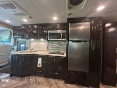 2019 Thor Motor Coach Miramar 37.1, $ 128,000