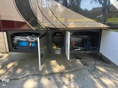 2019 Thor Motor Coach Miramar 37.1, $ 128,000