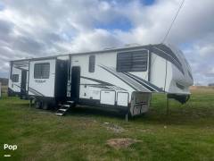 2021 Forest River Vengeance Rogue 351G2, $ 55,000