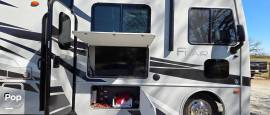 2023 Fleetwood Flair 28A, $ 104,000