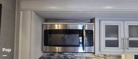 2023 Fleetwood Flair 28A, $ 104,000