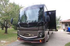 2019 Fleetwood Discovery 38K, $ 145,900