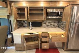 2019 Fleetwood Discovery 38K, $ 145,900