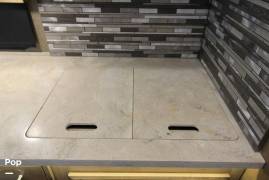 2019 Fleetwood Discovery 38K, $ 145,900