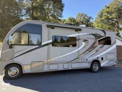 2016 Thor Motor Coach Axis 24.1, $ 53,000