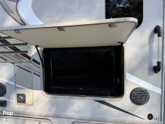 2016 Thor Motor Coach Axis 24.1, $ 53,000
