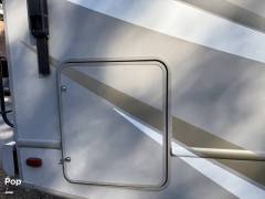 2016 Thor Motor Coach Axis 24.1, $ 53,000