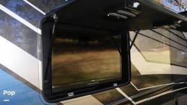 2022 Thor Motor Coach Magnitude SV34 4WD, $ 170,000