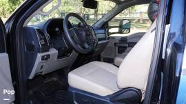 2022 Thor Motor Coach Magnitude SV34 4WD, $ 170,000