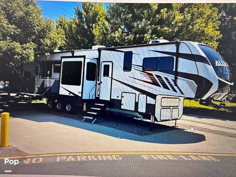2023 Alliance RV Valor 42V13, $ 100,000