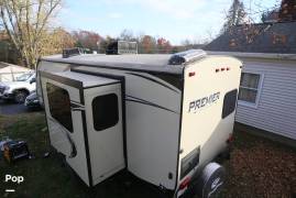 2017 Keystone Premier 24RKPR, $ 18,800