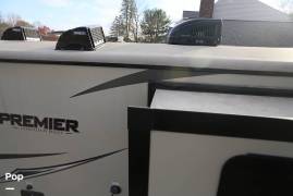 2017 Keystone Premier 24RKPR, $ 18,800