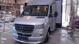 2023 Airstream Atlas Murphy Suite, $ 180,000