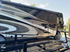2019 Fleetwood Bounder 35K, $ 112,000