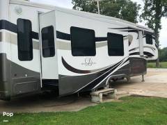 2011 DRV Mobile Suites 38RSSB3, $ 35,000