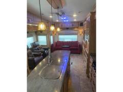 2011 DRV Mobile Suites 38RSSB3, $ 35,000
