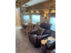 2011 DRV Mobile Suites 38RSSB3, $ 35,000