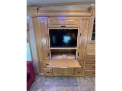 2011 DRV Mobile Suites 38RSSB3, $ 35,000