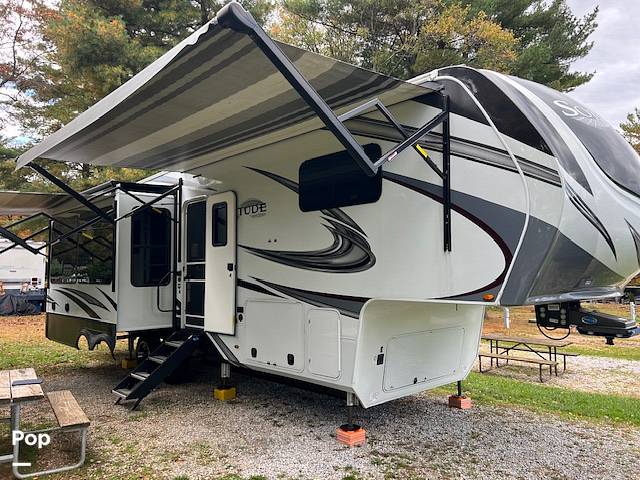 2022 Grand Design Solitude 310GK, $ 45,000