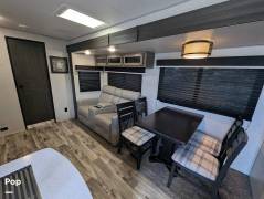 2022 Venture RV SportTrek Touring 302VRB, $ 44,450