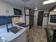 2022 Venture RV SportTrek Touring 302VRB, $ 44,450