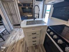 2022 Venture RV SportTrek Touring 302VRB, $ 44,450