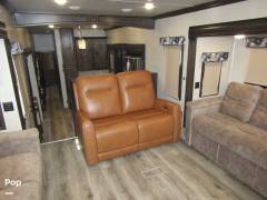 2019 Cedar Creek Silverback 37FLK, $ 54,900