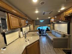 2017 Thor Motor Coach Quantum WS31, $ 49,999