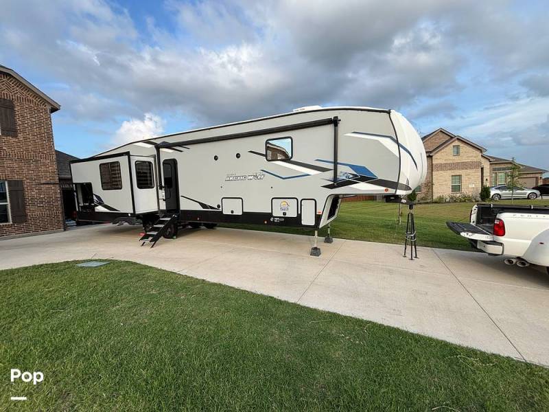 2023 Cherokee Arctic Wolf 3660SUITE, $ 55,000