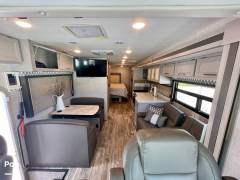 2022 Thor Motor Coach Hurricane 29M, $ 95,000